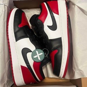 jordan 1s 6.5 kids can fit women’s 8